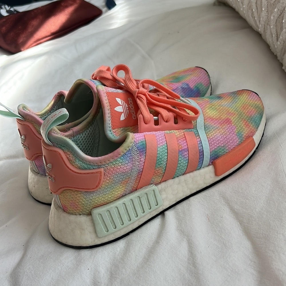 adidas NMD R1 - Picture 4 of 9